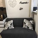 Ca' Ginevra Trilocale Centro-mare بيزارو