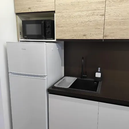 Ca' Ginevra Trilocale Centro-mare 페자로