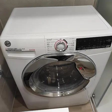 Ca' Ginevra Trilocale Centro-mare Apartman