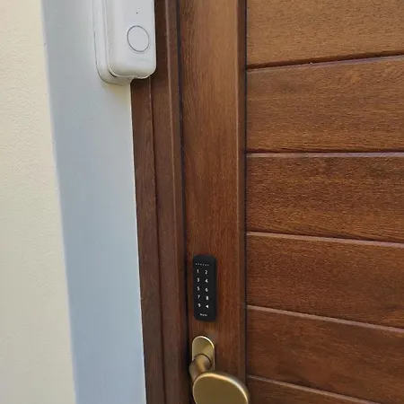 Ca' Ginevra Trilocale Centro-mare * 페자로