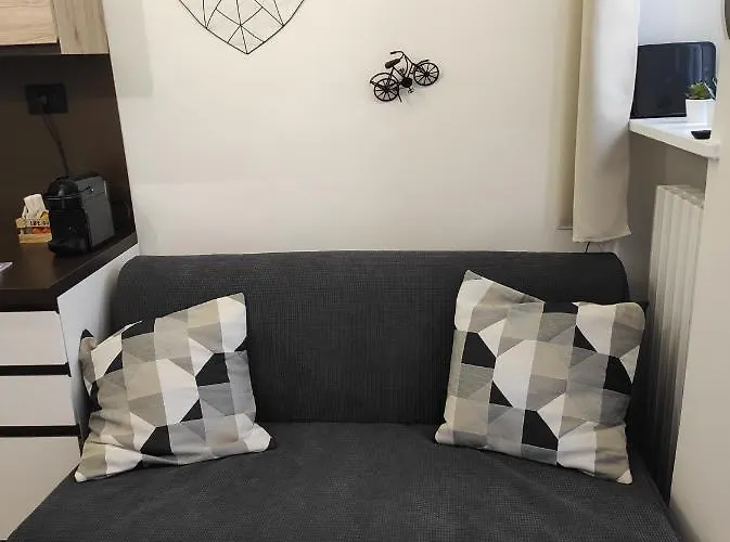 Ca' Ginevra Trilocale Centro-mare 佩萨罗