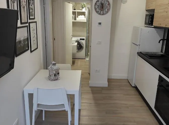 Ca' Ginevra Trilocale Centro-mare 公寓 佩萨罗