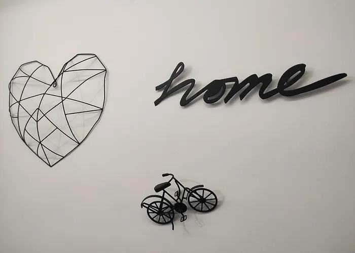 Ca' Ginevra Trilocale Centro-mare *