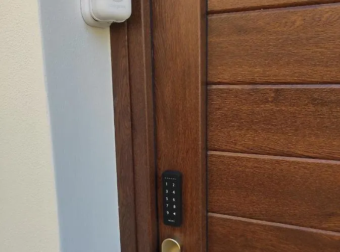 Ca' Ginevra Trilocale Centro-mare * 佩萨罗